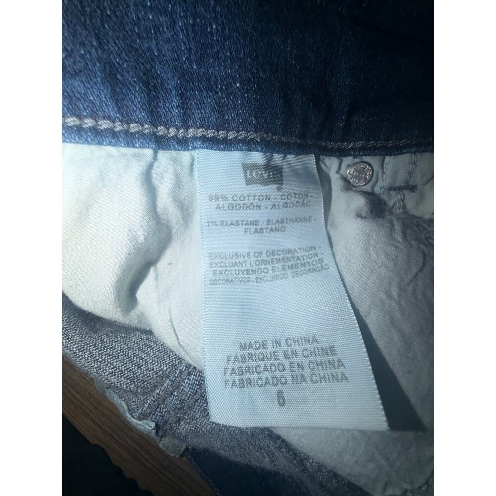 Levi’s women’s blue jeans shorts - Picture 8 of 16